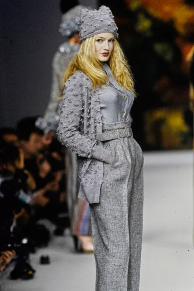 Look 57